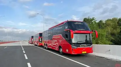 Gunung Harta Bus-Side Image