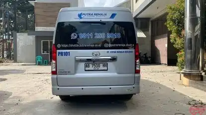 Putra Remaja Shuttle Bus-Side Image