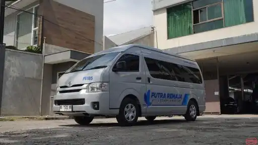 Putra Remaja Shuttle Bus-Front Image