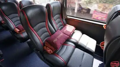 Medali Mas Bus-Seats Image