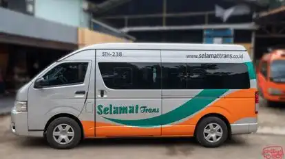 Selamat trans Bus-Side Image