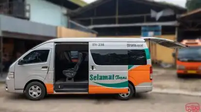 Selamat trans Bus-Side Image