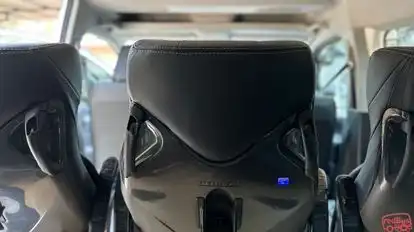 Bina Sarana Shuttle Bus-Amenities Image