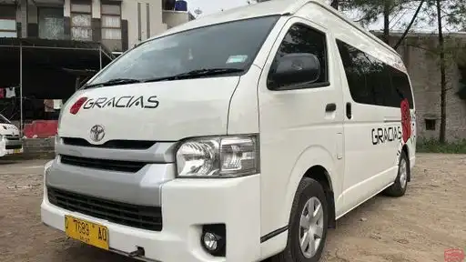 Gracias Shuttle Bus-Front Image