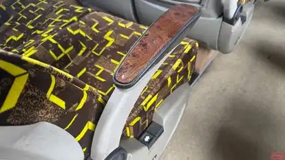 DG Trans Bus-Amenities Image