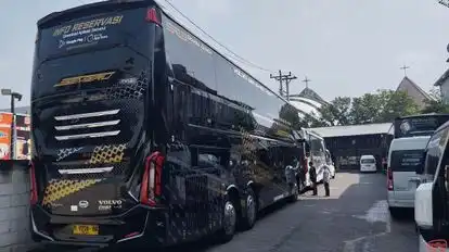 Semeru Trans Bus Bus-Side Image