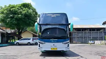 Rimba Raya Bus Bus-Front Image