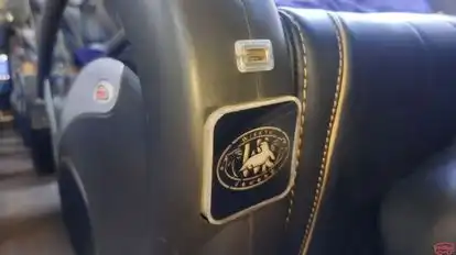Wisata Komodo Bus-Amenities Image