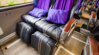 Wisata Komodo Bus-Seats Image