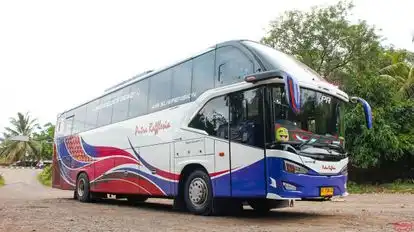 Putra Rafflesia Bus-Side Image