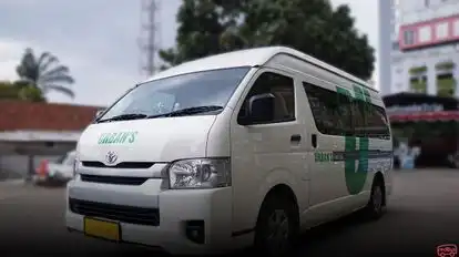 Urban Travel Bus-Side Image