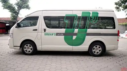 Urban Travel Bus-Front Image