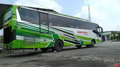 Maju Lancar Bus-Side Image