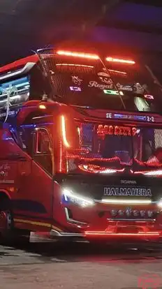 Halmahera Bus-Side Image