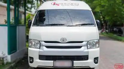 Kencana Shuttle Bus-Front Image