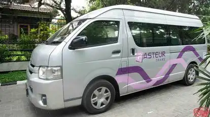 Pasteur Trans Bus-Side Image