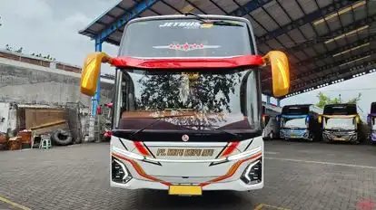 Kupu Kupu Ayu Bus-Front Image