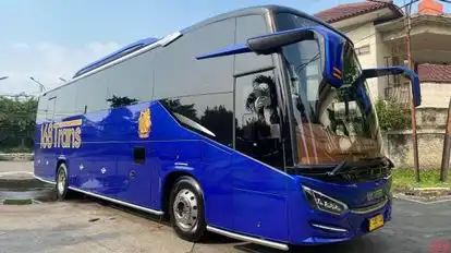 168 Trans Bus-Front Image
