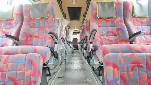 TANISHQ HOLIDAYS TOUR Bus-Front Image