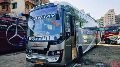 Sanjay Travels Bus-Front Image