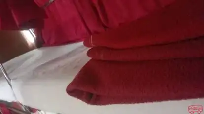 Royal      Travels Bus-Amenities Image