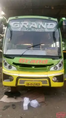 Grand Bus-Front Image