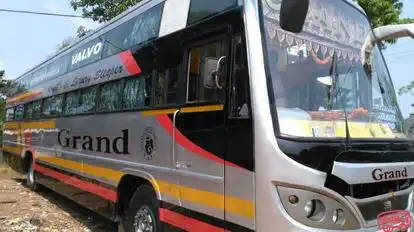 Grand Bus-Front Image