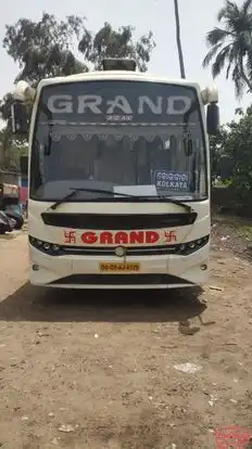 Grand Bus-Front Image