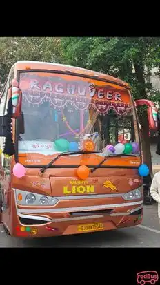 Raghuveer   Travels Bus-Front Image