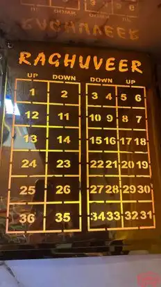 Raghuveer   Travels Bus-Seats layout Image