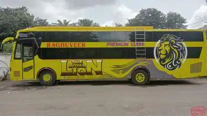 Raghuveer   Travels Bus-Side Image