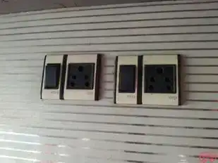 Manish Travels Bus-Amenities Image