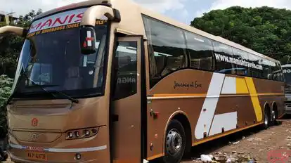 Manish Travels Bus-Front Image