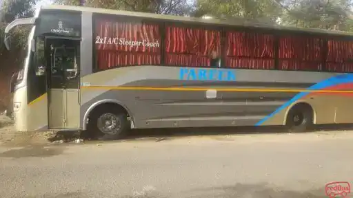 Pareek Travels Bus-Front Image