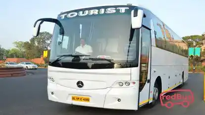 Boom shankar tour and travels Bus-Front Image