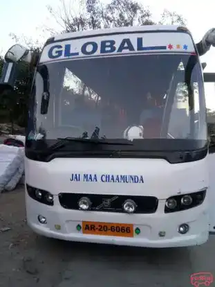 GLOBAL HOLIDAYS ADVENTURE TOURS Bus-Front Image