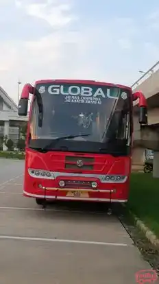 GLOBAL HOLIDAYS ADVENTURE TOURS Bus-Front Image