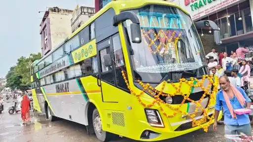 Bharat Travels Bus-Front Image