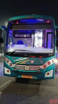 Gulzar Tours and Travels Bus-Front Image