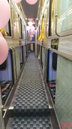 Gulzar Tours and Travels Bus-Front Image