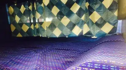 Shrinathji Travels Bus-Amenities Image