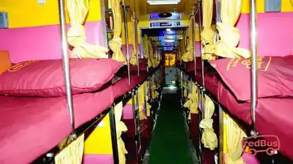 Yellow Bus Services Bus-Front Image