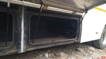 Shree Maharaja Tours and Travels Bus-Amenities Image