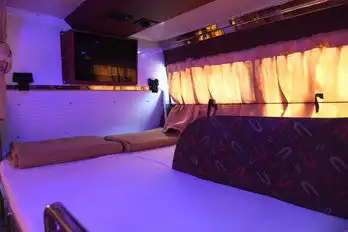 Khurana Express Services   Bus-Amenities Image