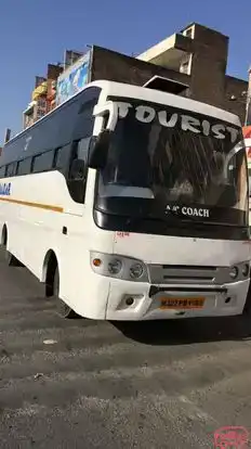 Ganesh Travels Bus-Side Image