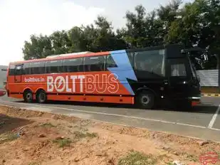 Bullet Bus Bus-Front Image