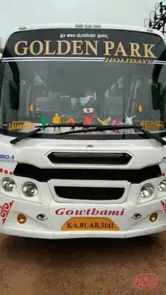 Golden Park Holidays Bus-Front Image
