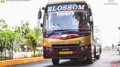 Humrahi Travels Bus-Front Image