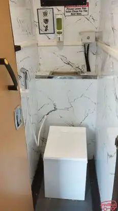 Humrahi Travels Bus-Amenities Image