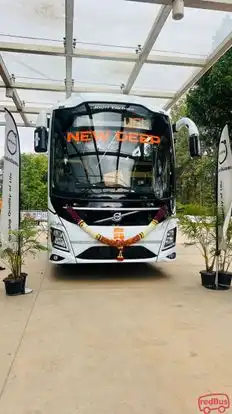 New Deep Travels Bus-Front Image